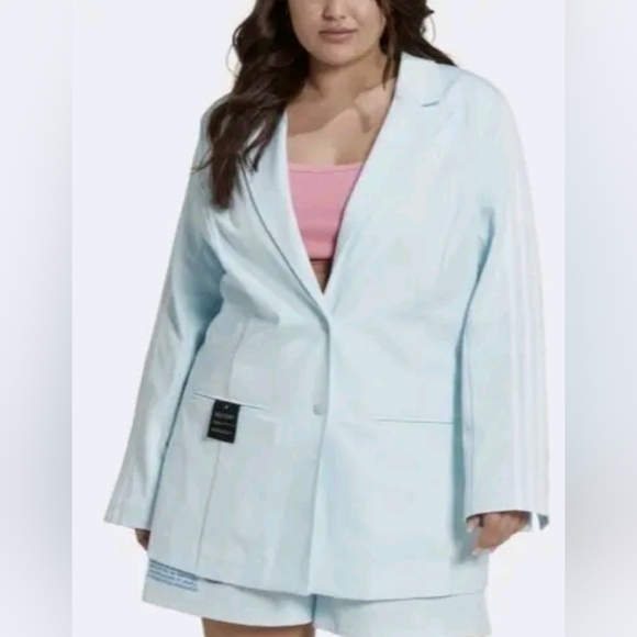 Adidas Originals Women's 2pc Set (Blazer+Shorts) Almost Blue 1X HT3764/HT3759 - Picture 2 of 5